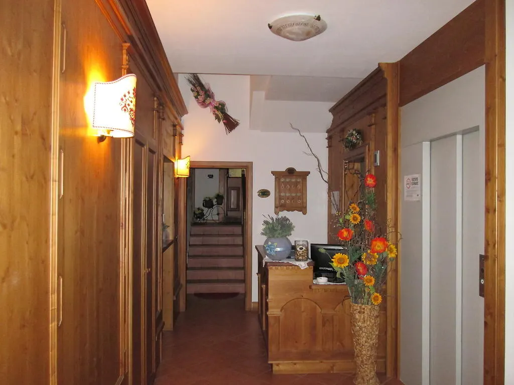 Bed and Breakfast Meuble Blue House Ауронцо-ди-Кадоре