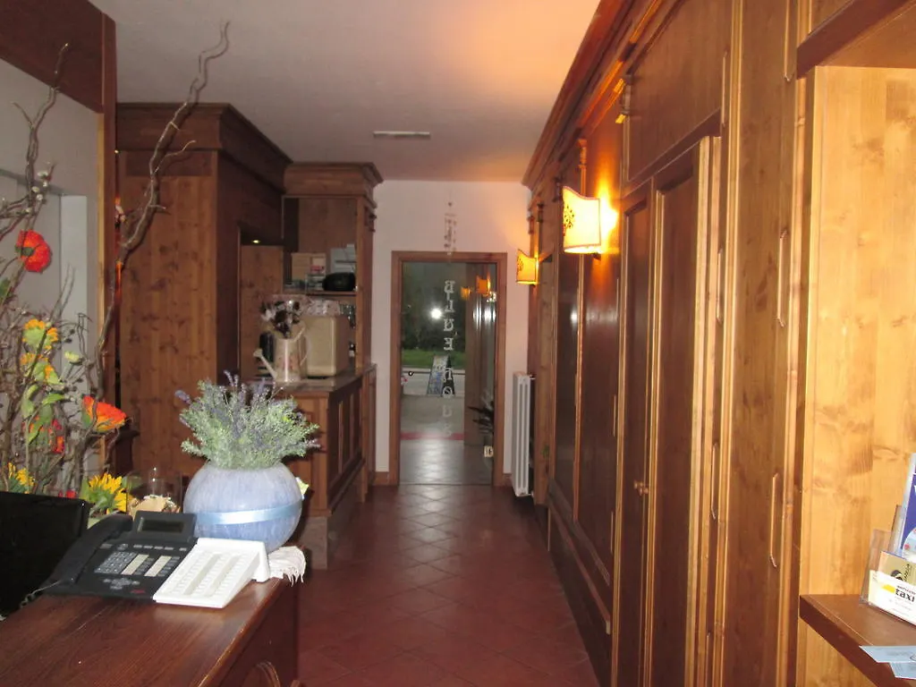 Bed and Breakfast Meuble Blue House Auronzo di Cadore 0*,  Itálie
