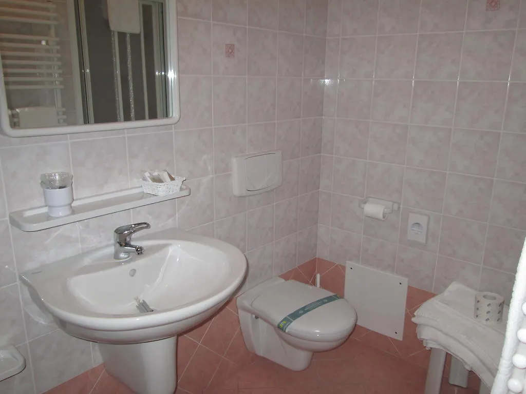 Meuble Blue House Bed & Breakfast Auronzo di Cadore