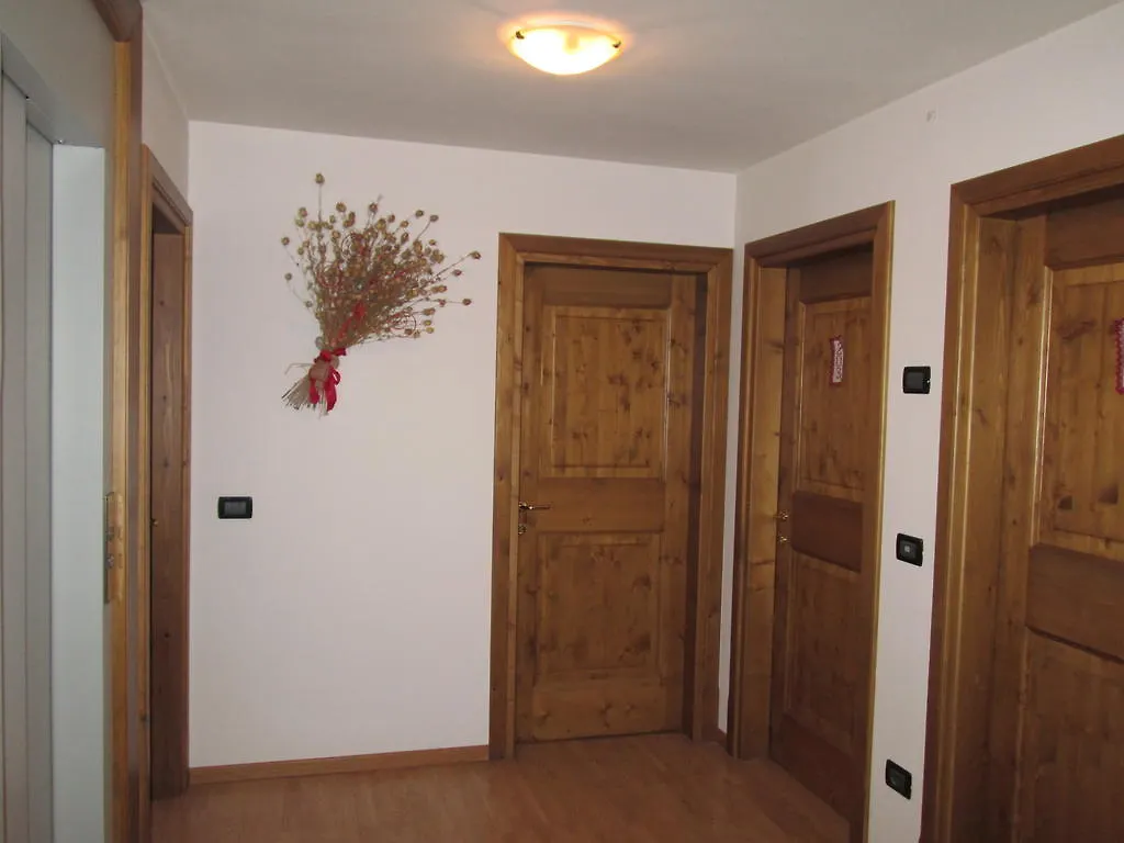 Meuble Blue House Bed & Breakfast Auronzo di Cadore Italy