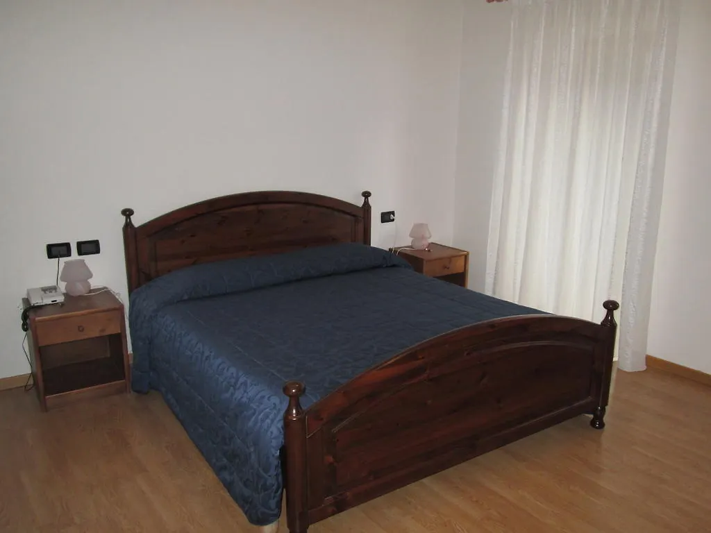 Meuble Blue House Bed & Breakfast Auronzo di Cadore 0*,  Italy